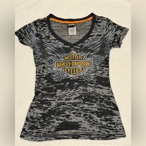 Women’s size small Harley Davidson v neck shirt